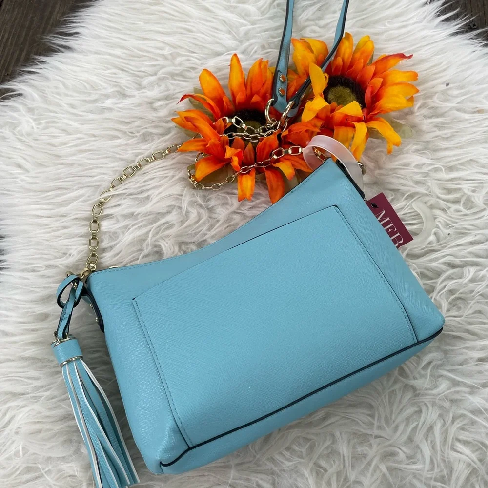 NWT GORGEOUS COLOR crossbody bag with Tassel - Picture 6 of 7